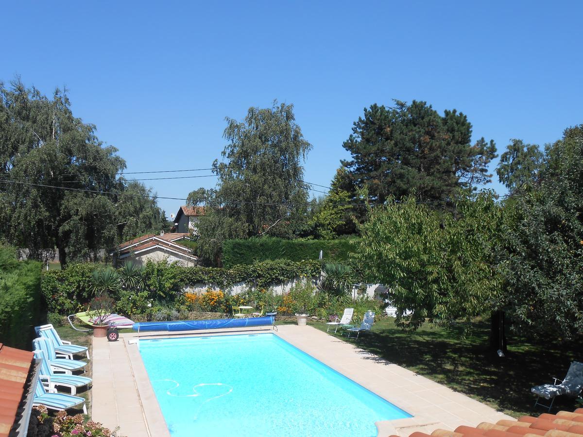 Civrieux Le Relais Du Grand Logis Bed & Breakfast エクステリア 写真