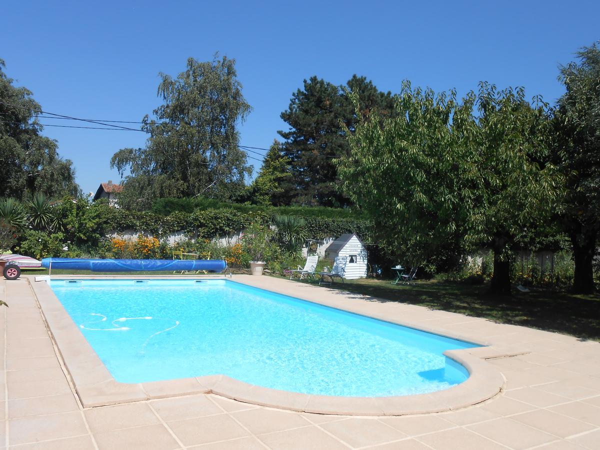Civrieux Le Relais Du Grand Logis Bed & Breakfast エクステリア 写真